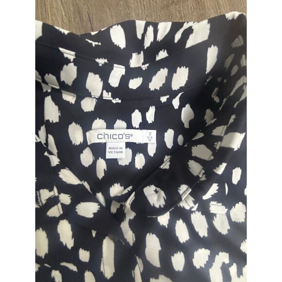 Chico’s Black White Abstract Print Ruffle Sleeve Blouse Women’s Size 2 (L/12) - Picture 3 of 7